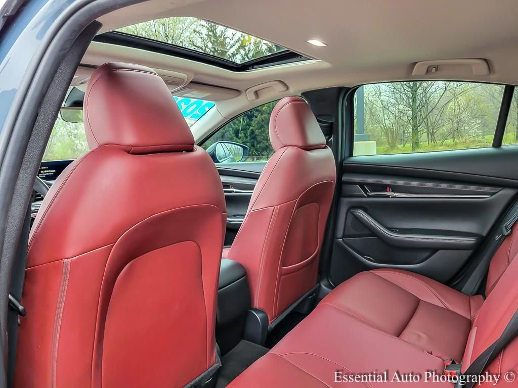 Used 2022 MAZDA MAZDA3 s FWD image 12