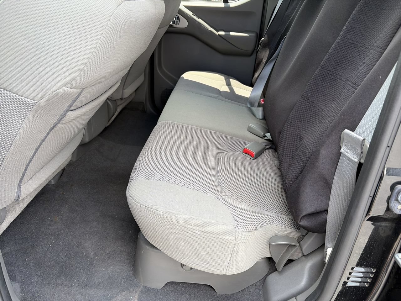 Used 2019 Nissan Frontier SV RWD image 28