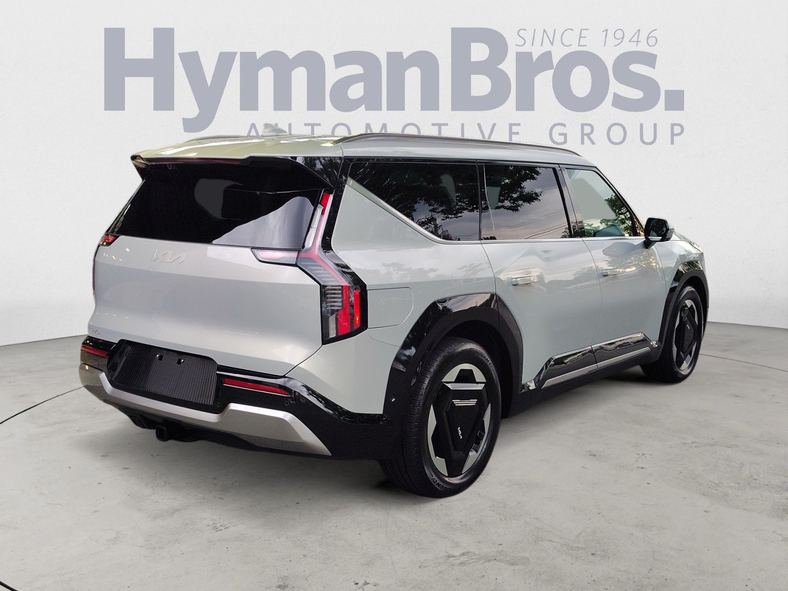 Used 2024 Kia EV9 Land AWD/4WD image 3
