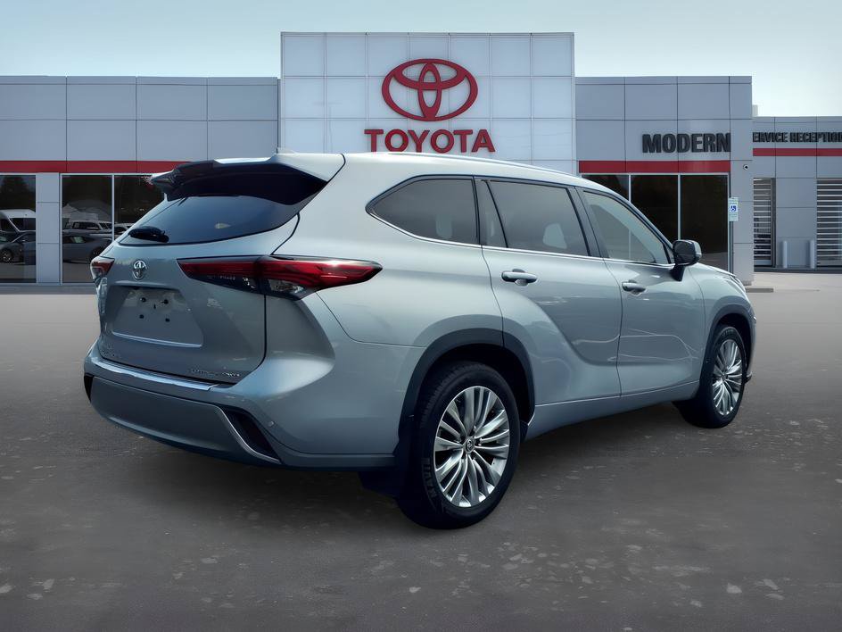 Used 2022 Toyota Highlander Platinum AWD/4WD image 5