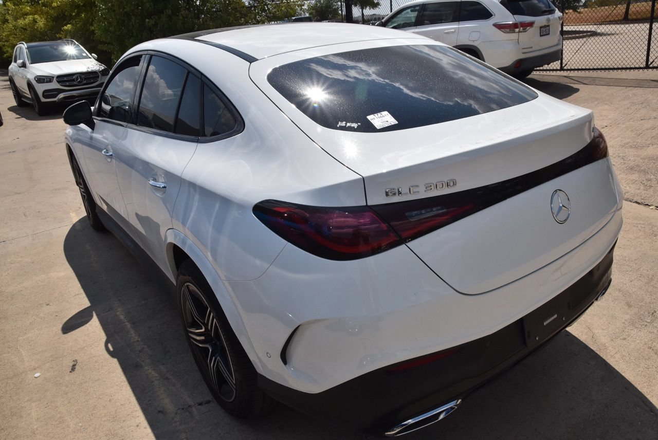 Used 2024 Mercedes-Benz GLC 300 4MATIC image 7