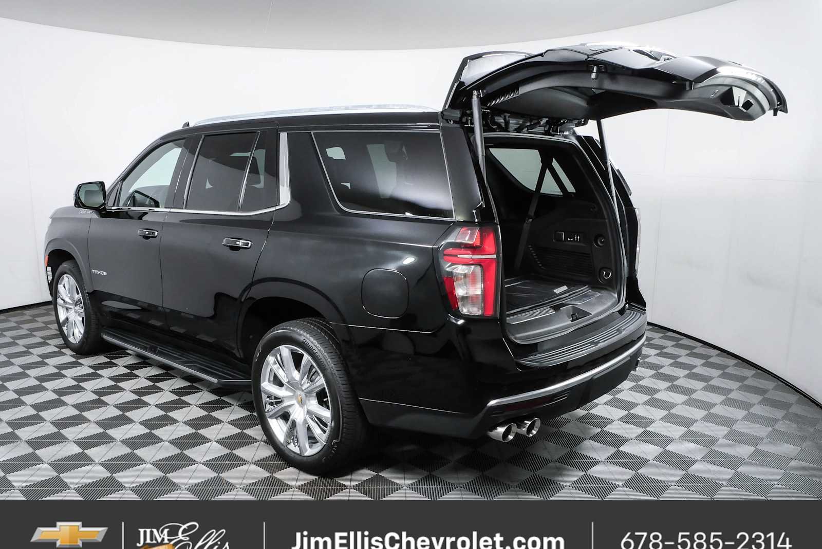 Certified 2023 Chevrolet Tahoe High Country AWD/4WD image 37