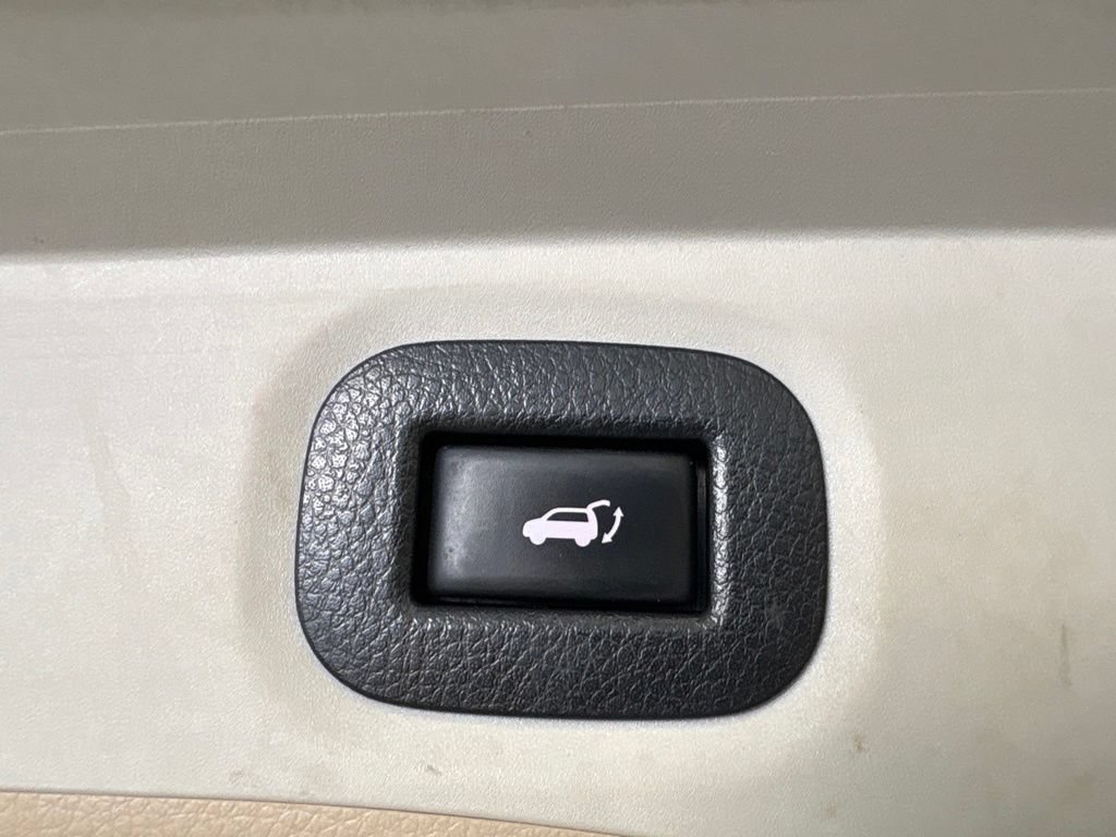 Used 2017 Nissan Rogue SL FWD image 31