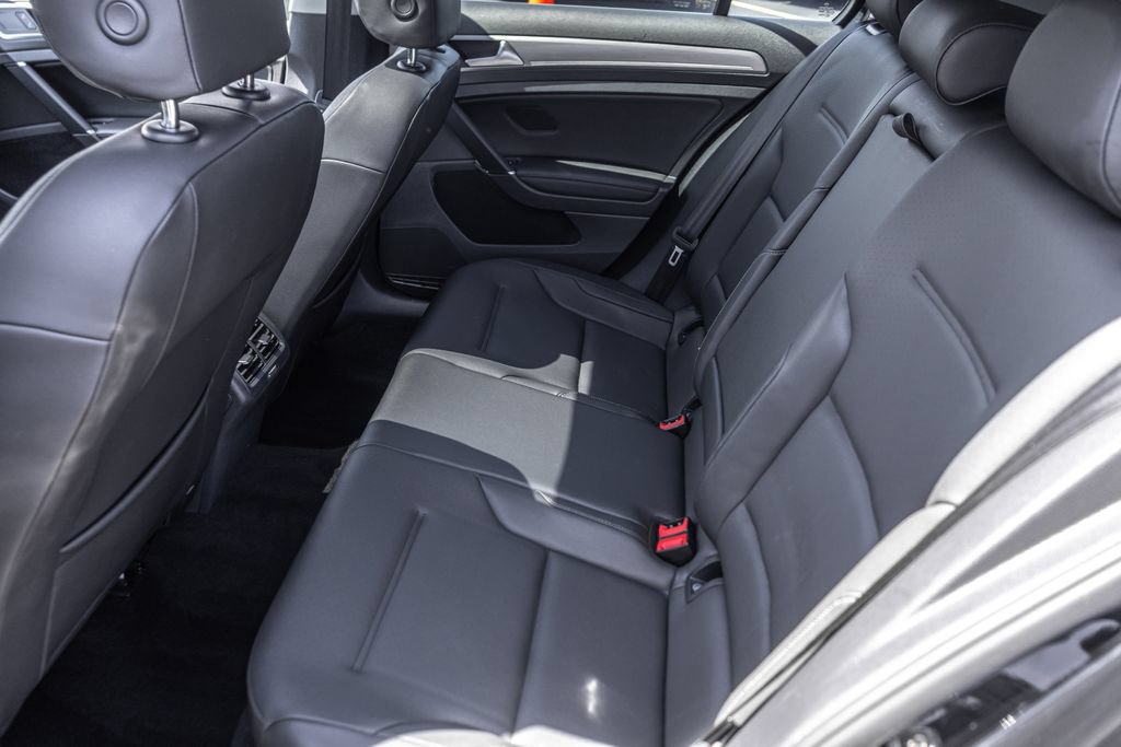 Used 2015 Volkswagen Golf TDI SE w/ Lighting Package FWD image 28