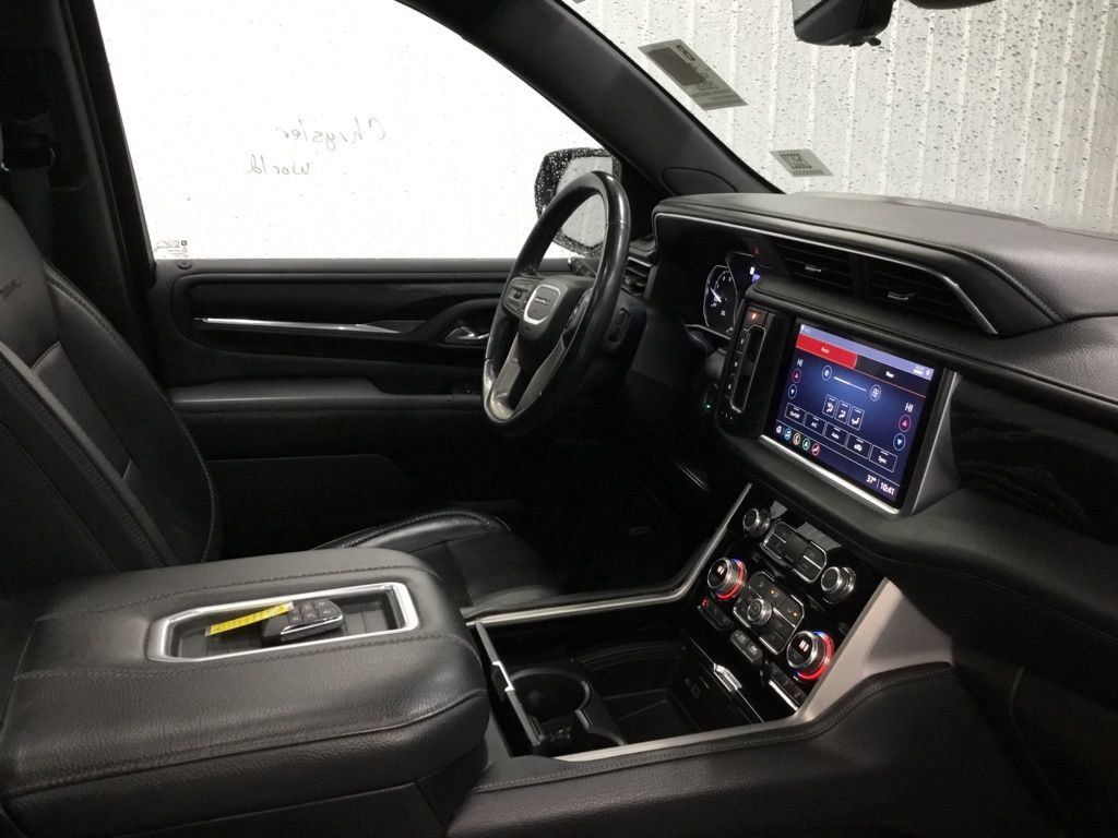 Used 2021 GMC Yukon Denali w/ Denali Premium Package image 50