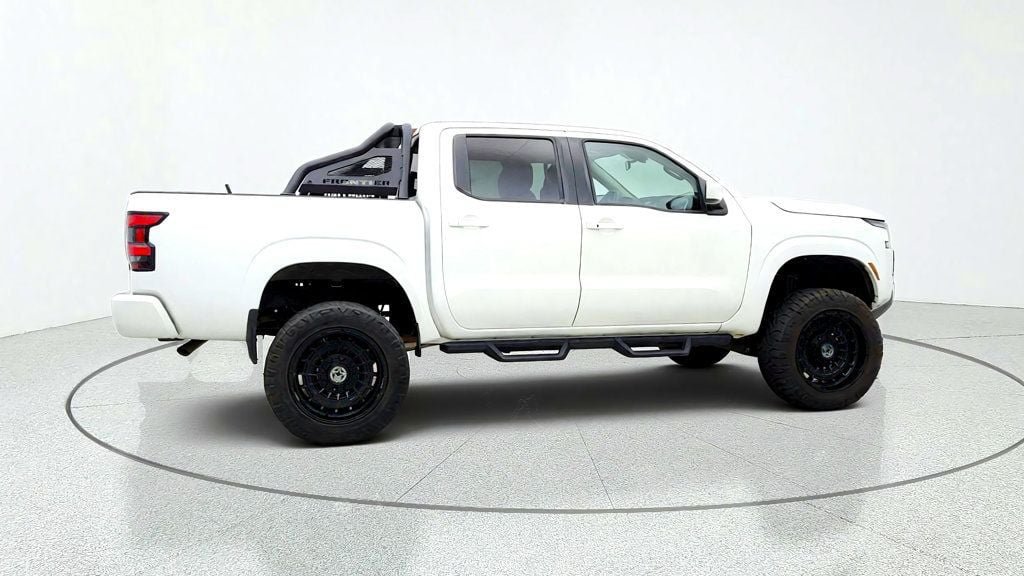 Used 2023 Nissan Frontier SV w/ SV Convenience Package AWD/4WD image 4