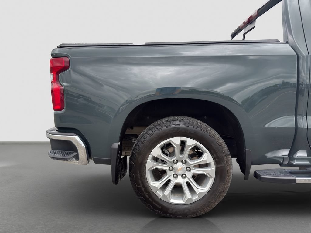 Used 2025 Chevrolet Silverado 1500 LTZ w/ LTZ Premium Package AWD/4WD image 23
