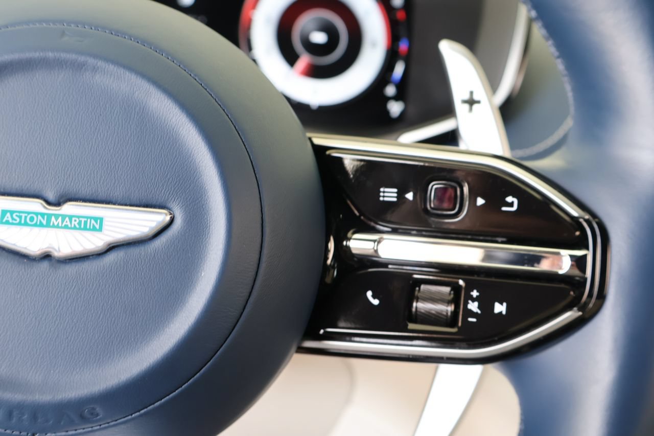 Used 2025 Aston Martin DBX 707 AWD/4WD image 25