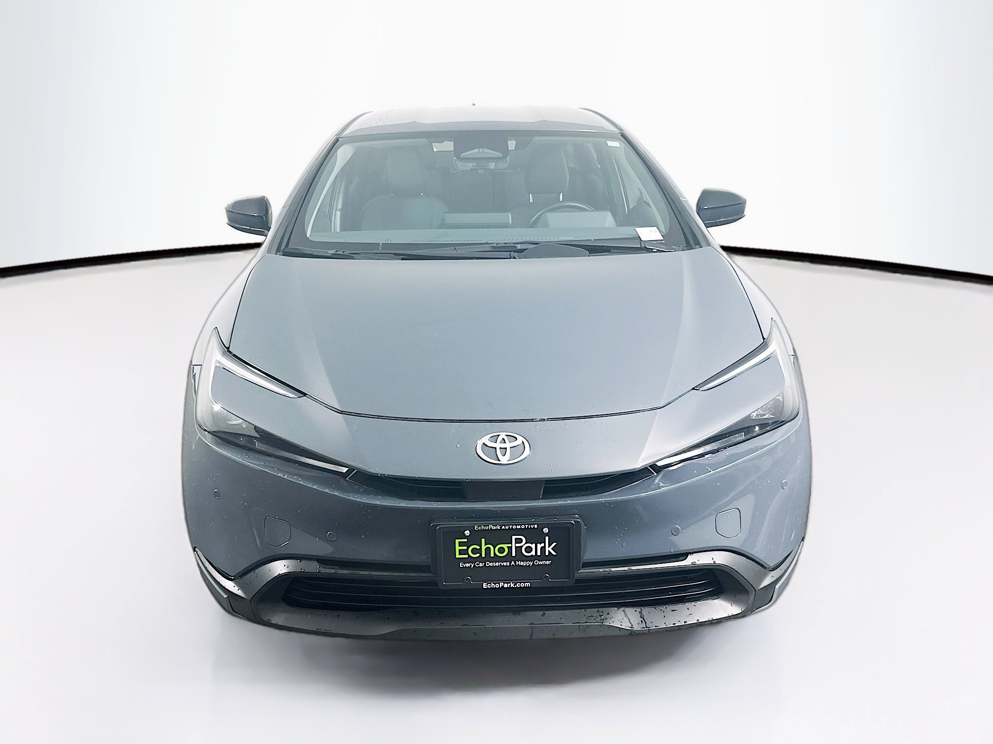Used 2024 Toyota Prius LE image 2