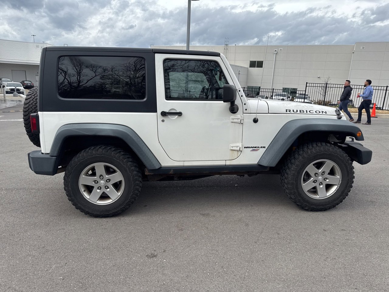 Used 2010 Jeep Wrangler Rubicon w/ PWR Convenience Group image 3