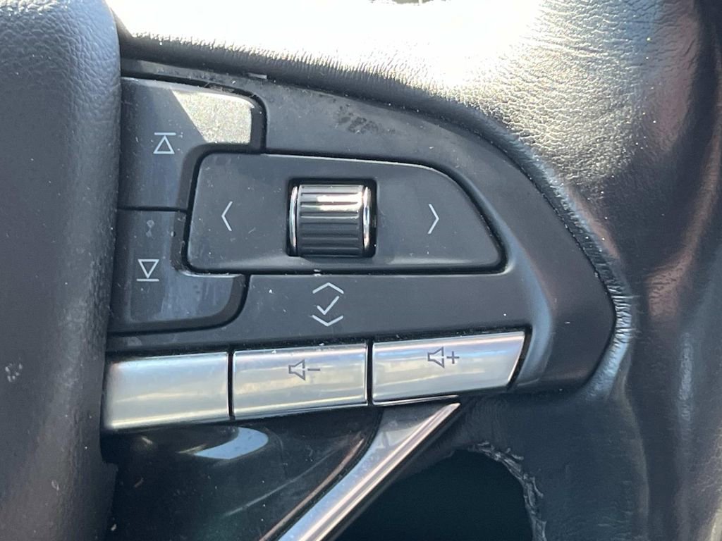 Used 2020 Cadillac XT6 Premium Luxury image 32