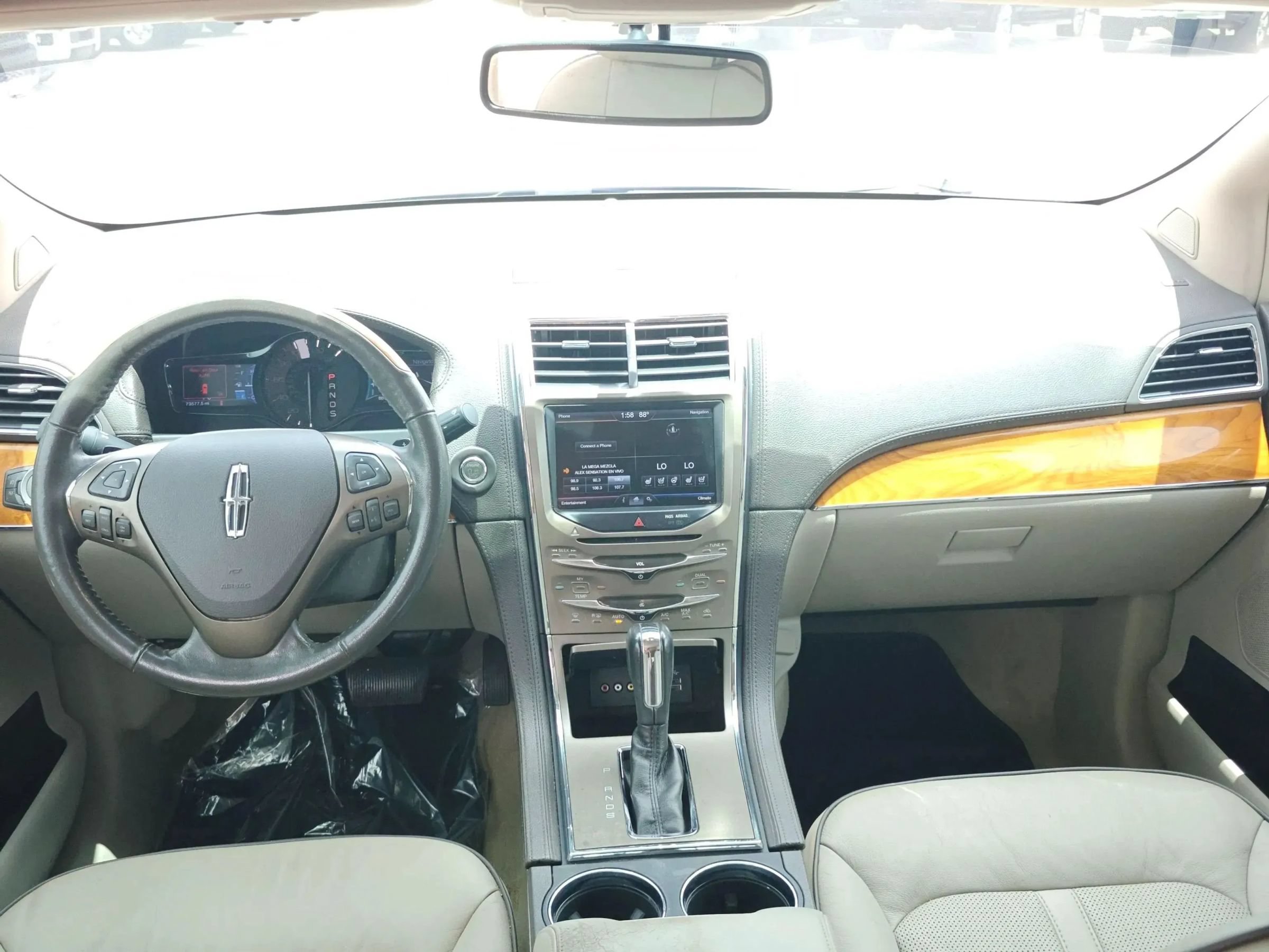 Used 2013 Lincoln MKX FWD image 20