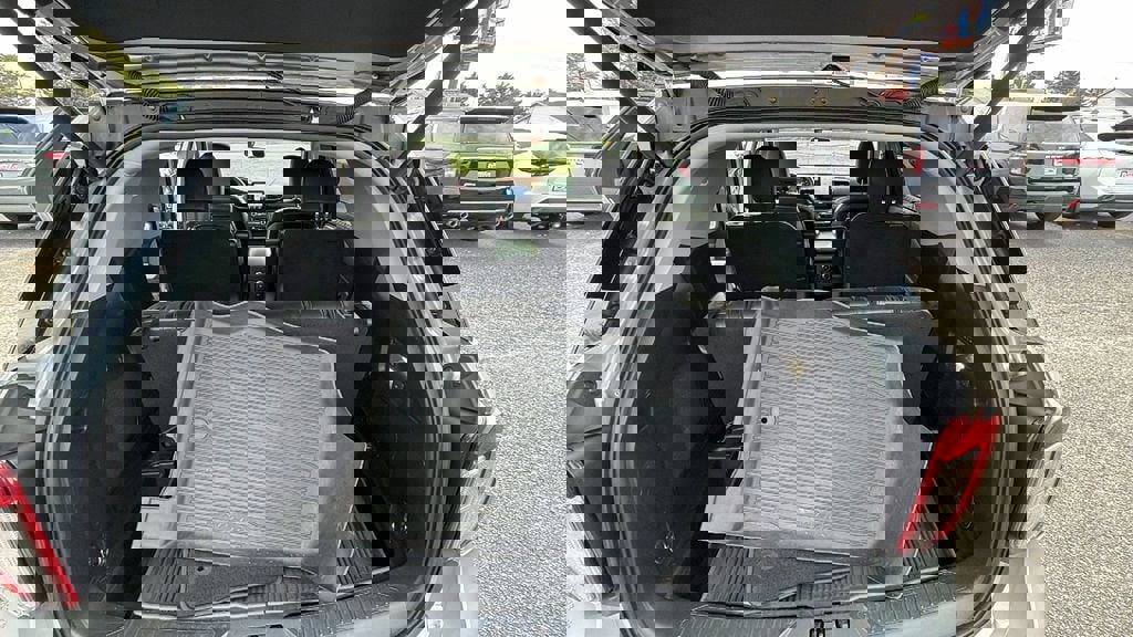 Used 2020 Ford Explorer Limited w/ Class III Trailer Tow Package image 10