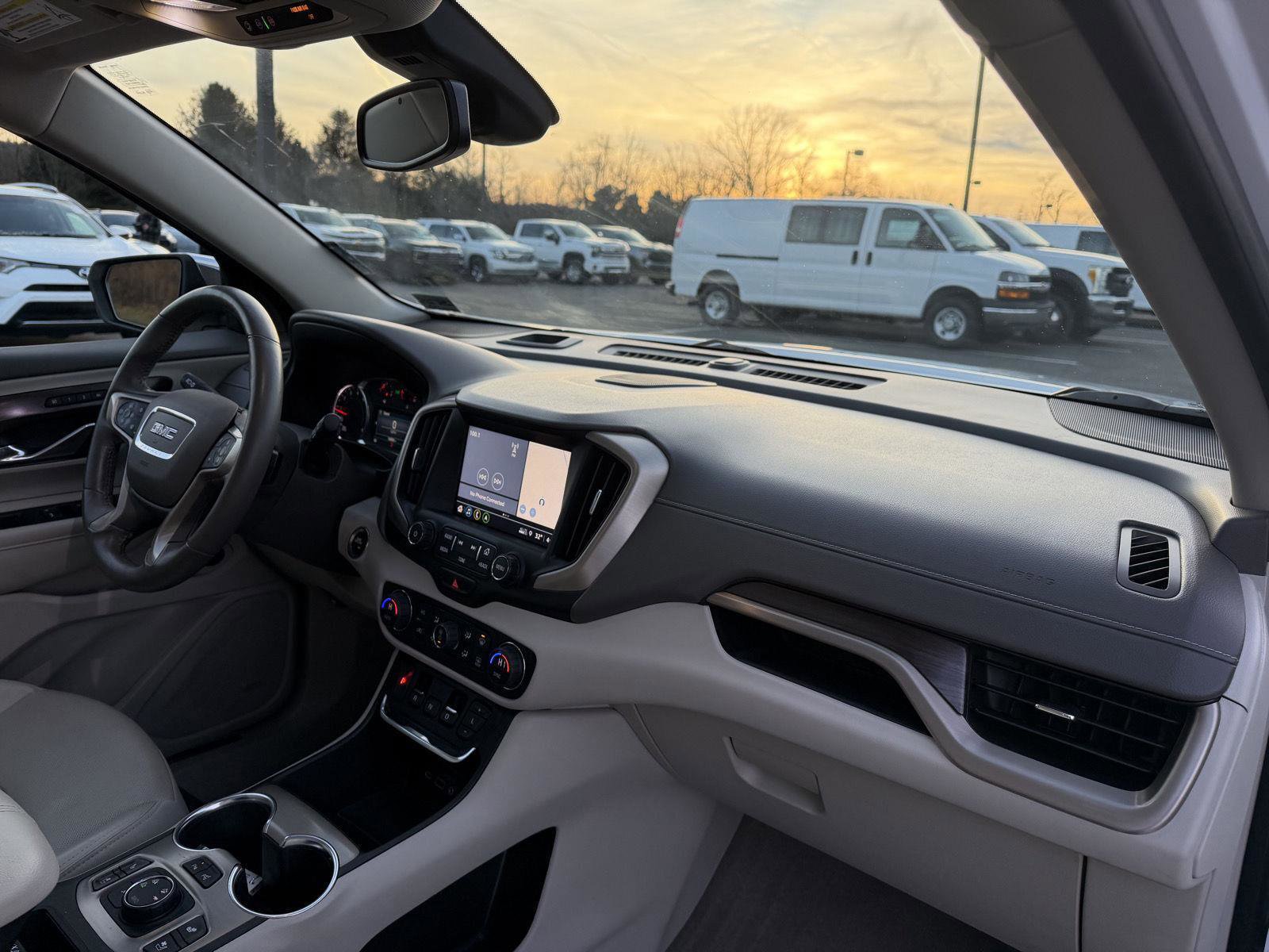 Used 2018 GMC Terrain Denali w/ Advanced Safety Package image 35