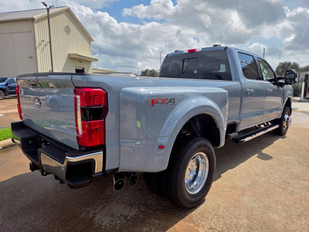 New 2027 Ford F350 Lariat w/ FX4 Off-Road Package AWD/4WD image 5
