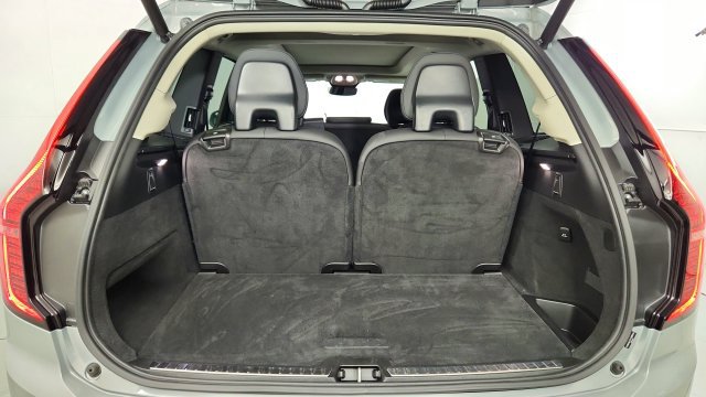 Certified 2026 Volvo XC90 B5 Core AWD/4WD image 39