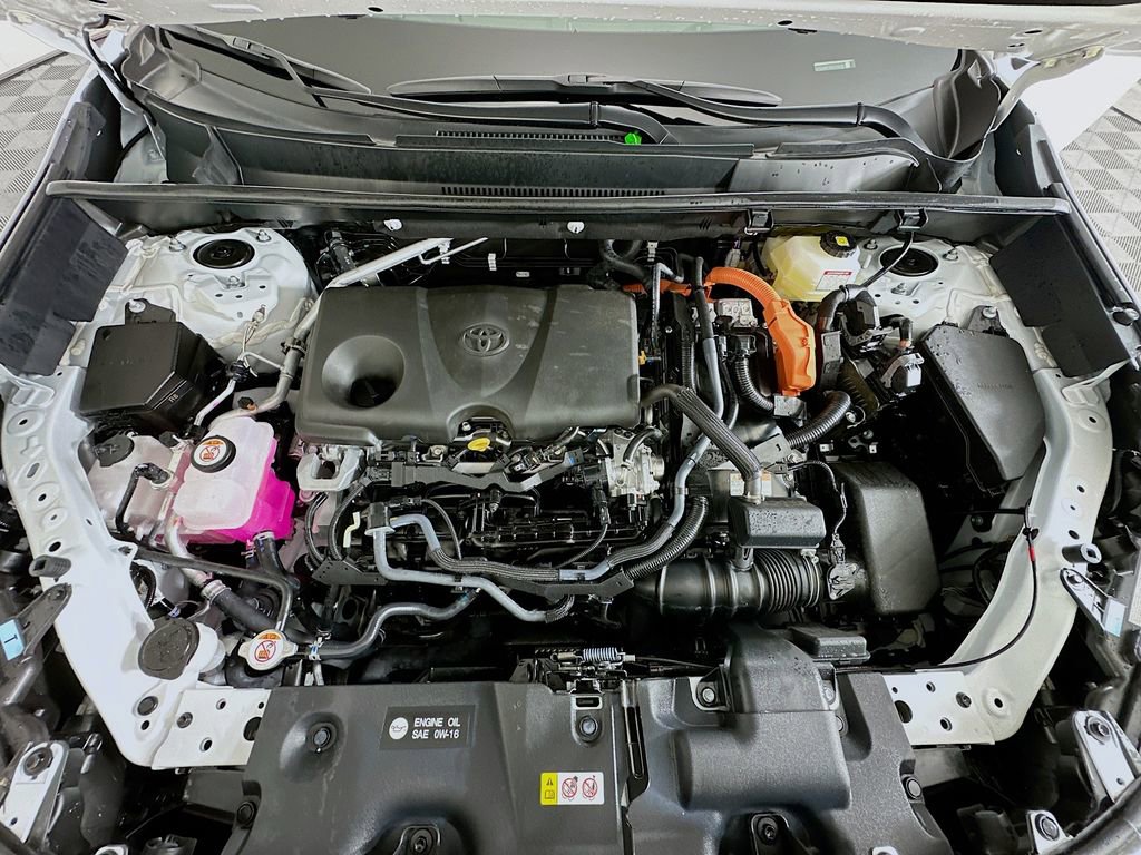Certified 2025 Toyota RAV4 LE image 29
