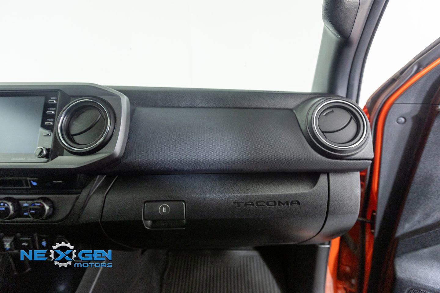 Used 2023 Toyota Tacoma TRD Pro AWD/4WD image 42