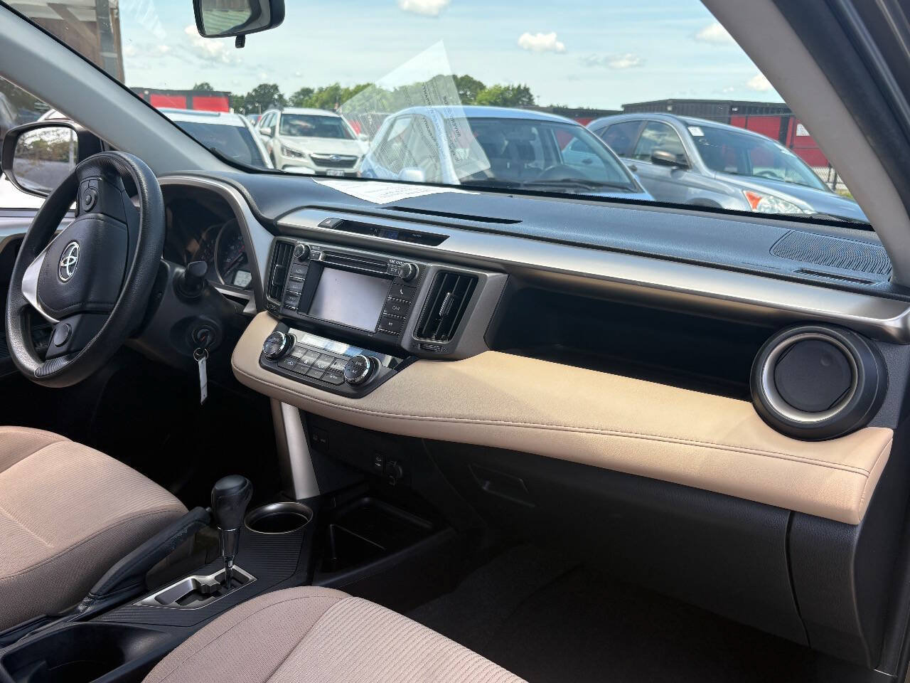 Used 2013 Toyota RAV4 XLE AWD/4WD image 25