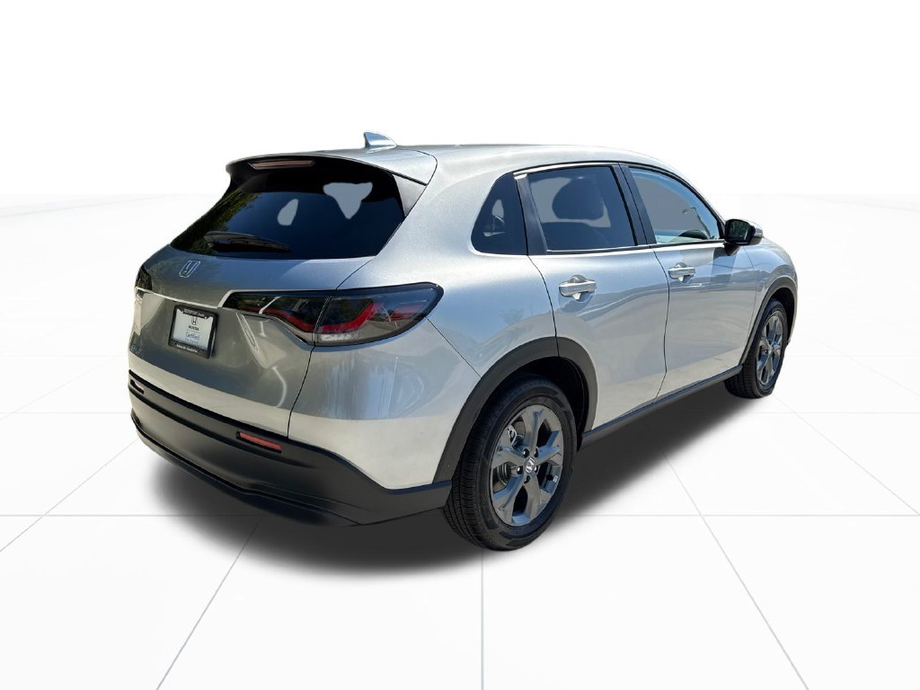Certified 2027 Honda HR-V LX image 9