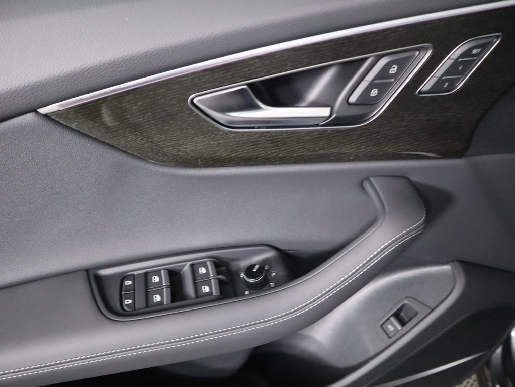 New 2025 Audi Q8 Premium Plus image 25