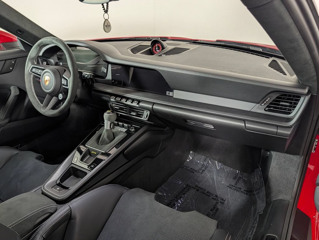 Certified 2026 Porsche 911 GT3 w/ Chrono Package RWD image 18