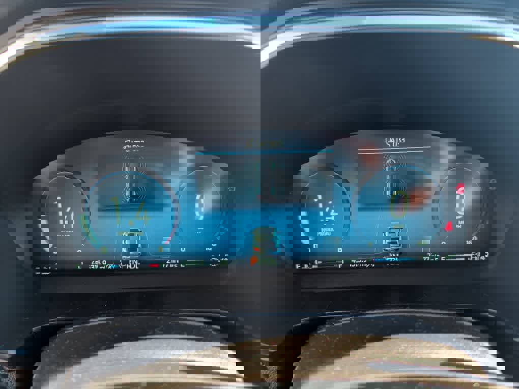 Used 2023 Ford Escape Platinum image 28