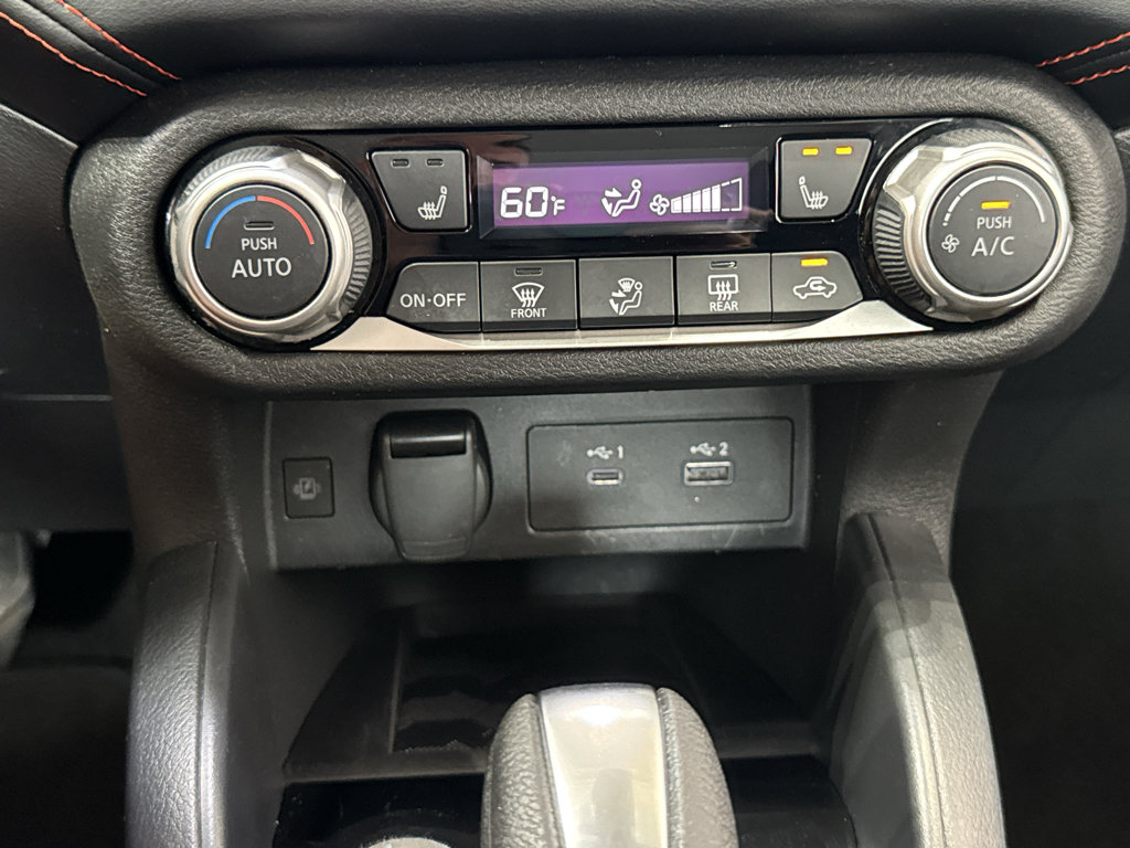 Used 2024 Nissan Versa SR FWD image 28