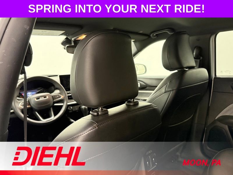 Used 2023 Jeep Compass Latitude image 17