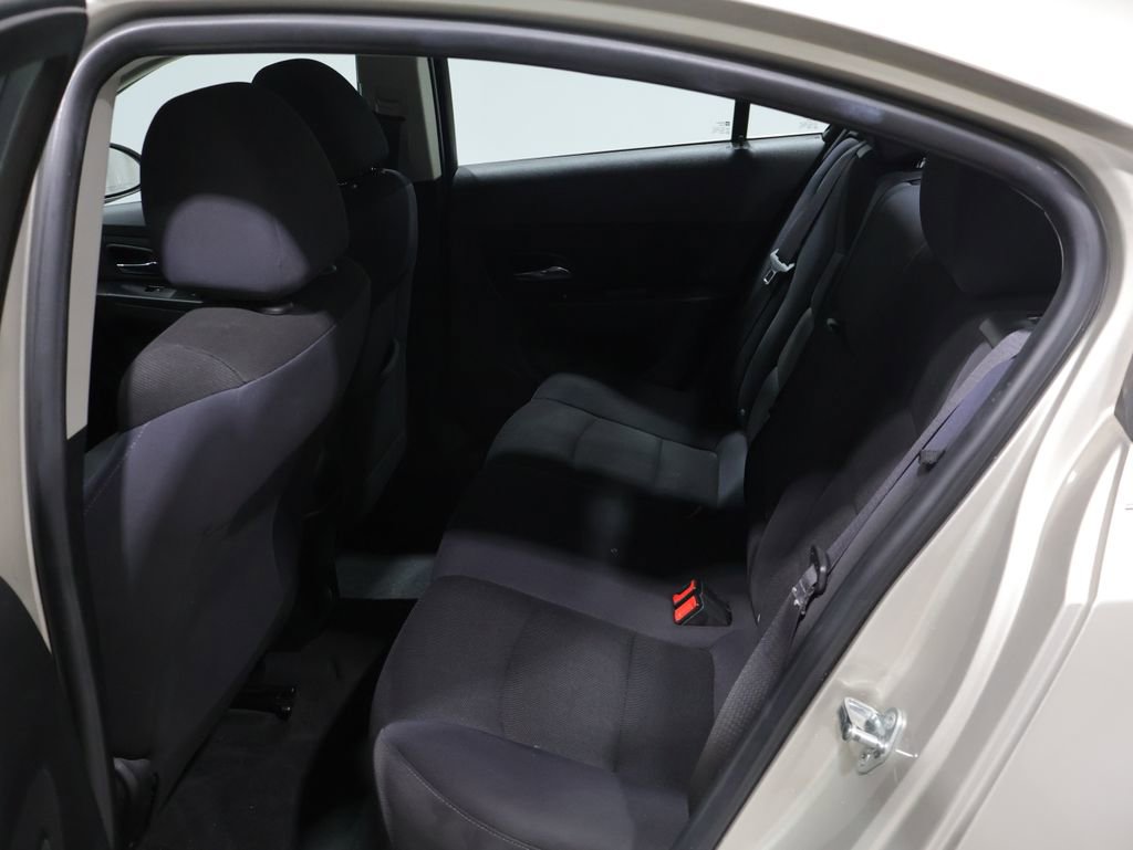 Used 2016 Chevrolet Cruze Eco image 17