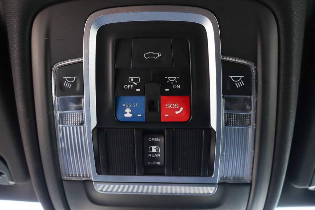Used 2021 RAM 1500 Laramie AWD/4WD image 30