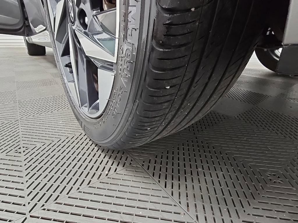 Used 2023 Hyundai Elantra SEL w/ Convenience Package FWD image 39