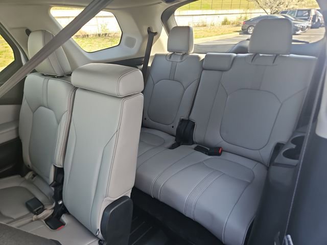 Certified 2024 Honda Pilot Touring image 30