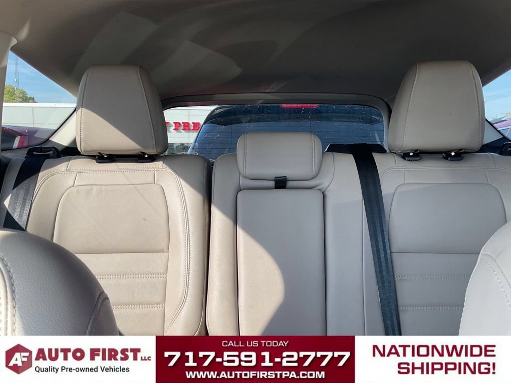 Used 2019 Ford Escape Titanium AWD/4WD image 27