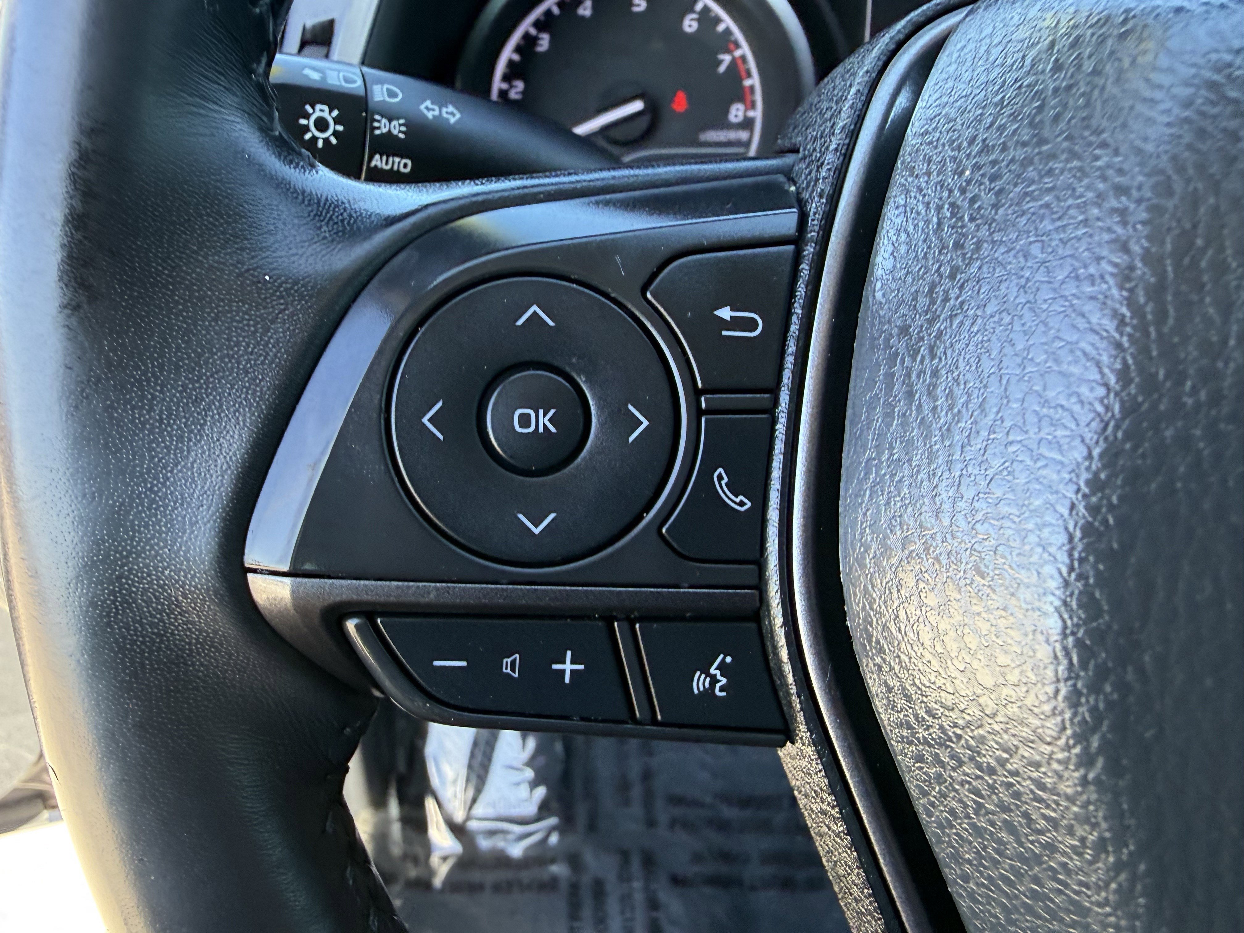 Used 2024 Toyota Camry SE image 15