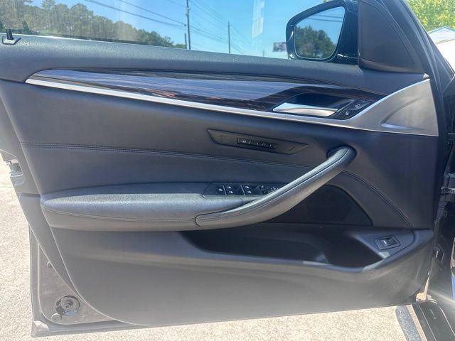 Used 2018 BMW 530i xDrive AWD/4WD image 11