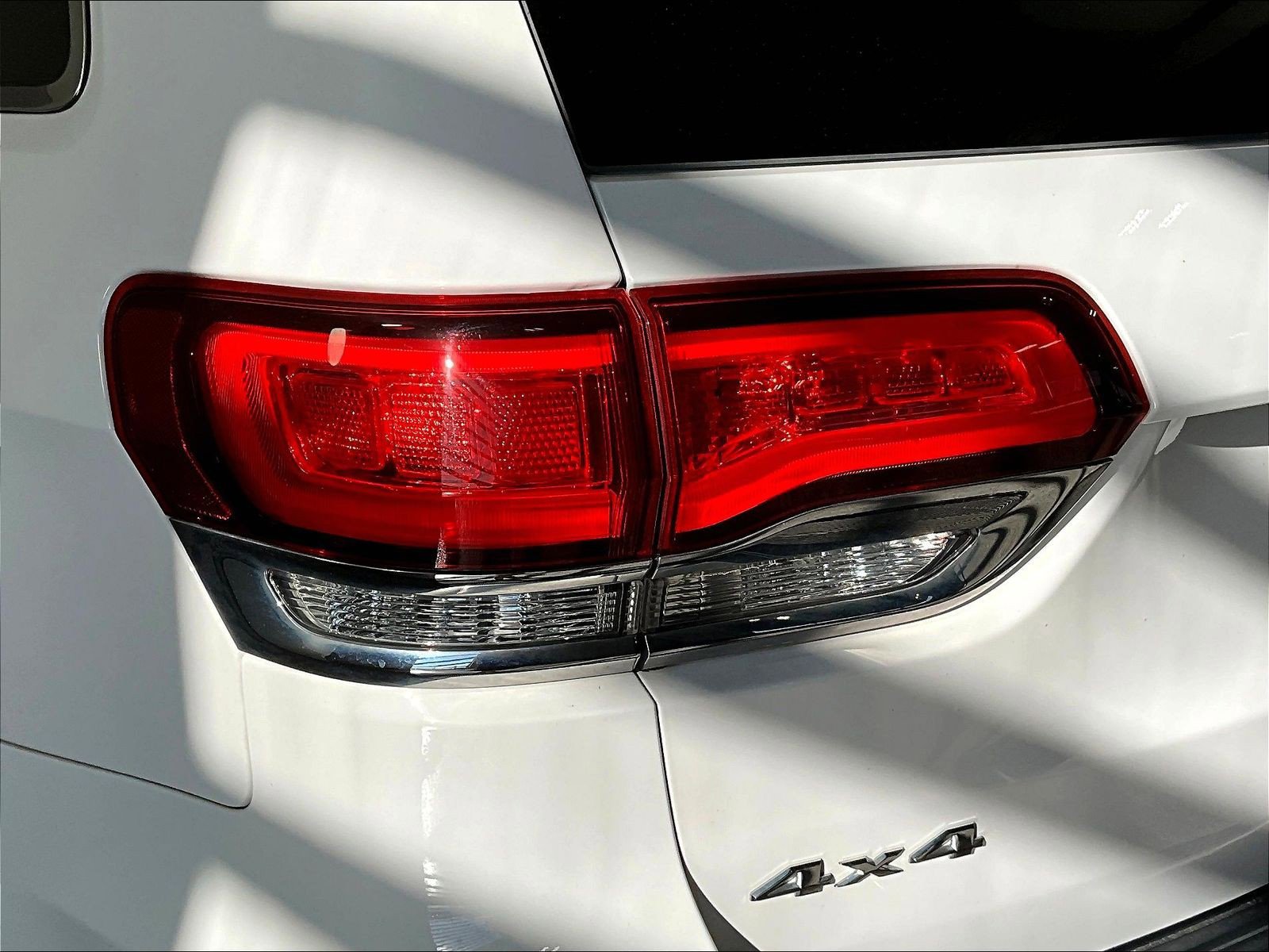 Used 2022 Jeep Grand Cherokee Limited AWD/4WD image 20