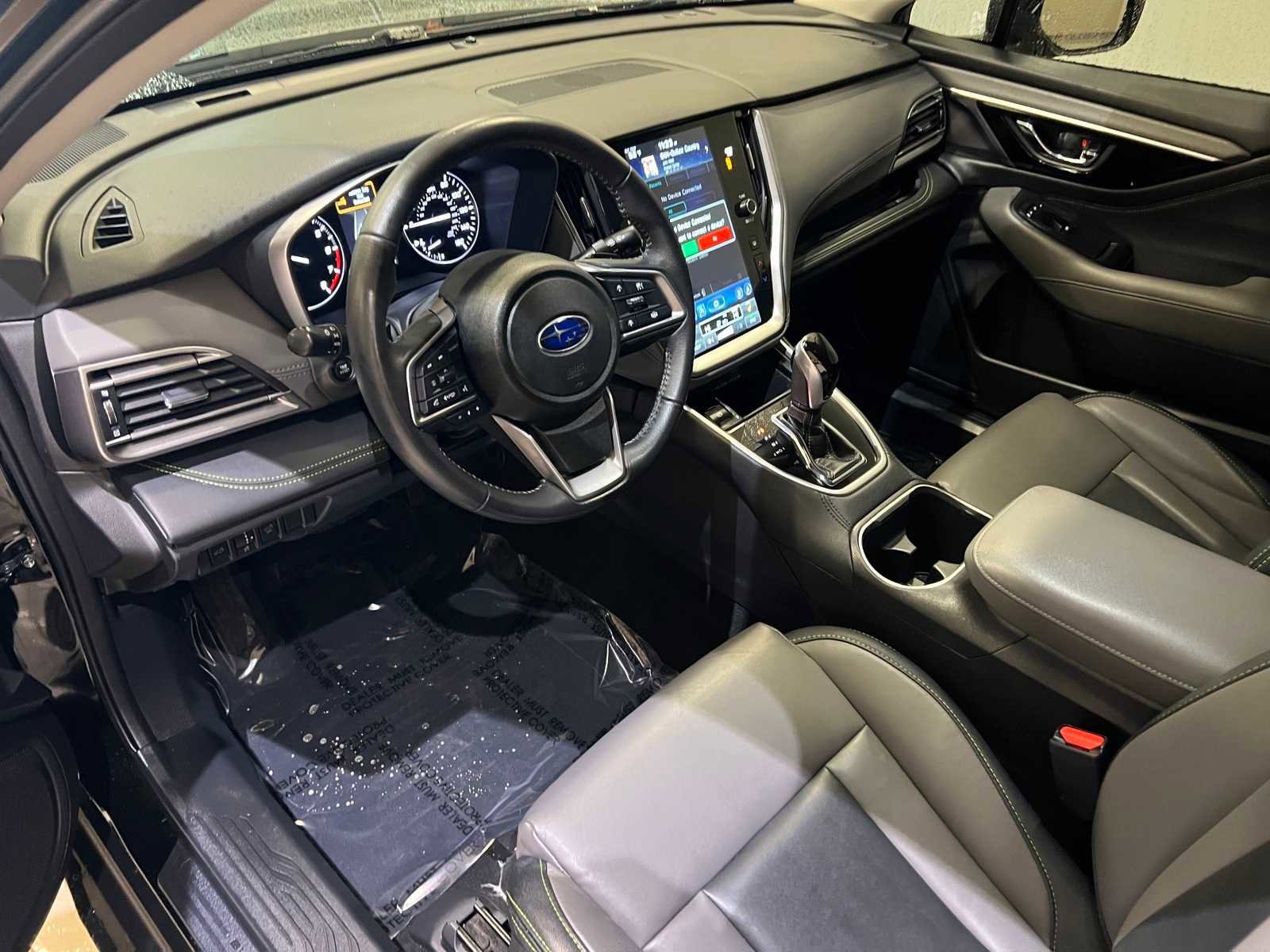 Used 2023 Subaru Outback Onyx Edition image 2