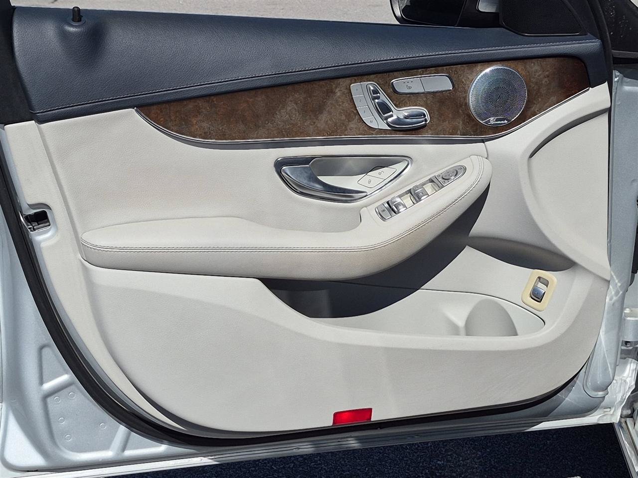 Used 2016 Mercedes-Benz C 300 4MATIC Sedan image 12