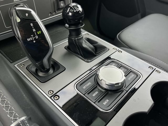 Used 2025 INEOS Grenadier Station Wagon AWD/4WD image 36