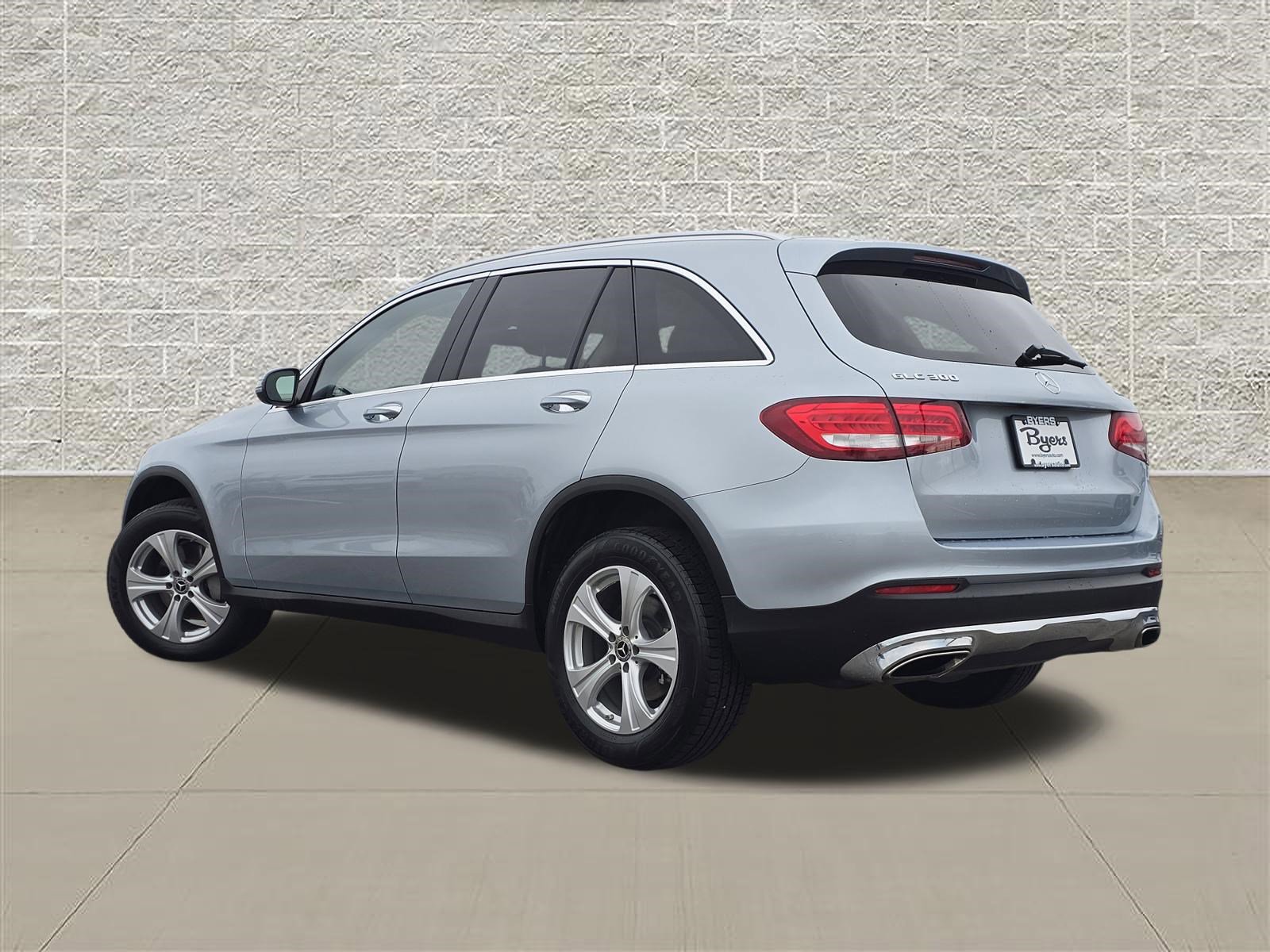Used 2018 Mercedes-Benz GLC 300 4MATIC image 5