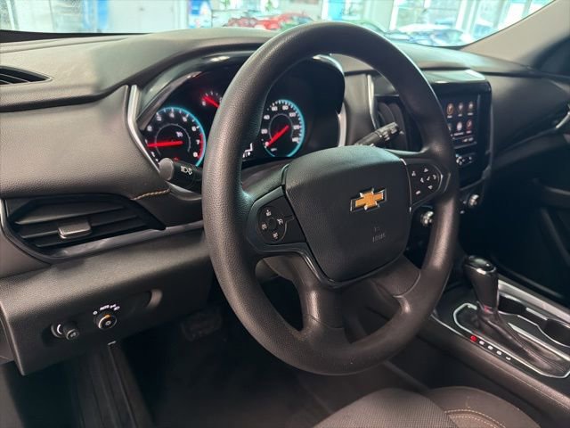 Used 2020 Chevrolet Traverse LS image 15