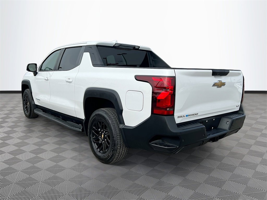 Used 2024 Chevrolet Silverado EV W/T image 5