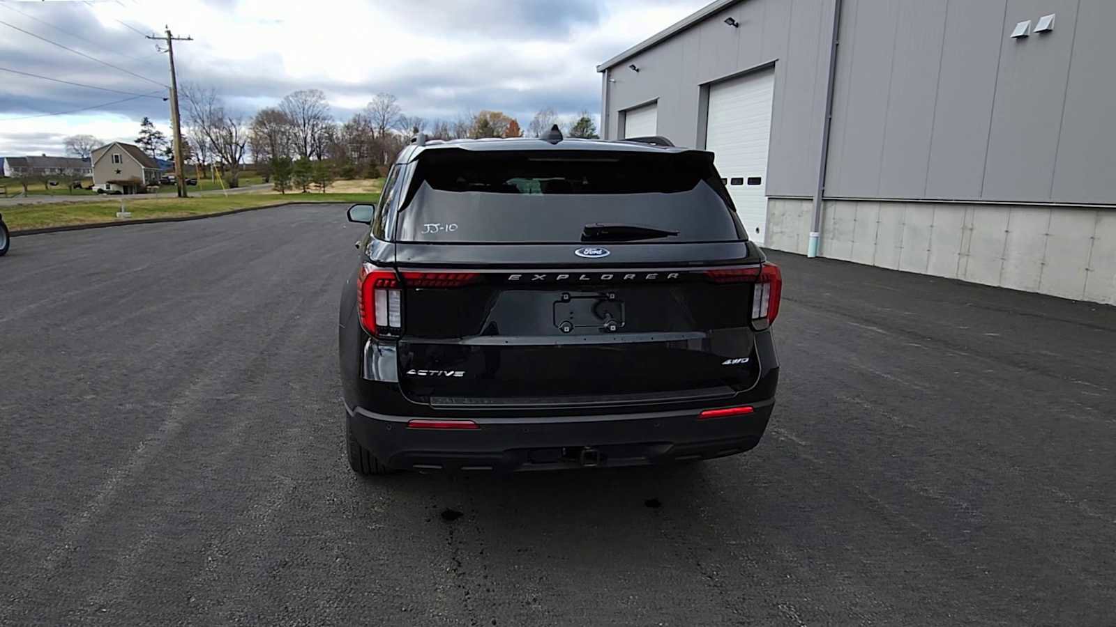 New 2026 Ford Explorer Active image 7