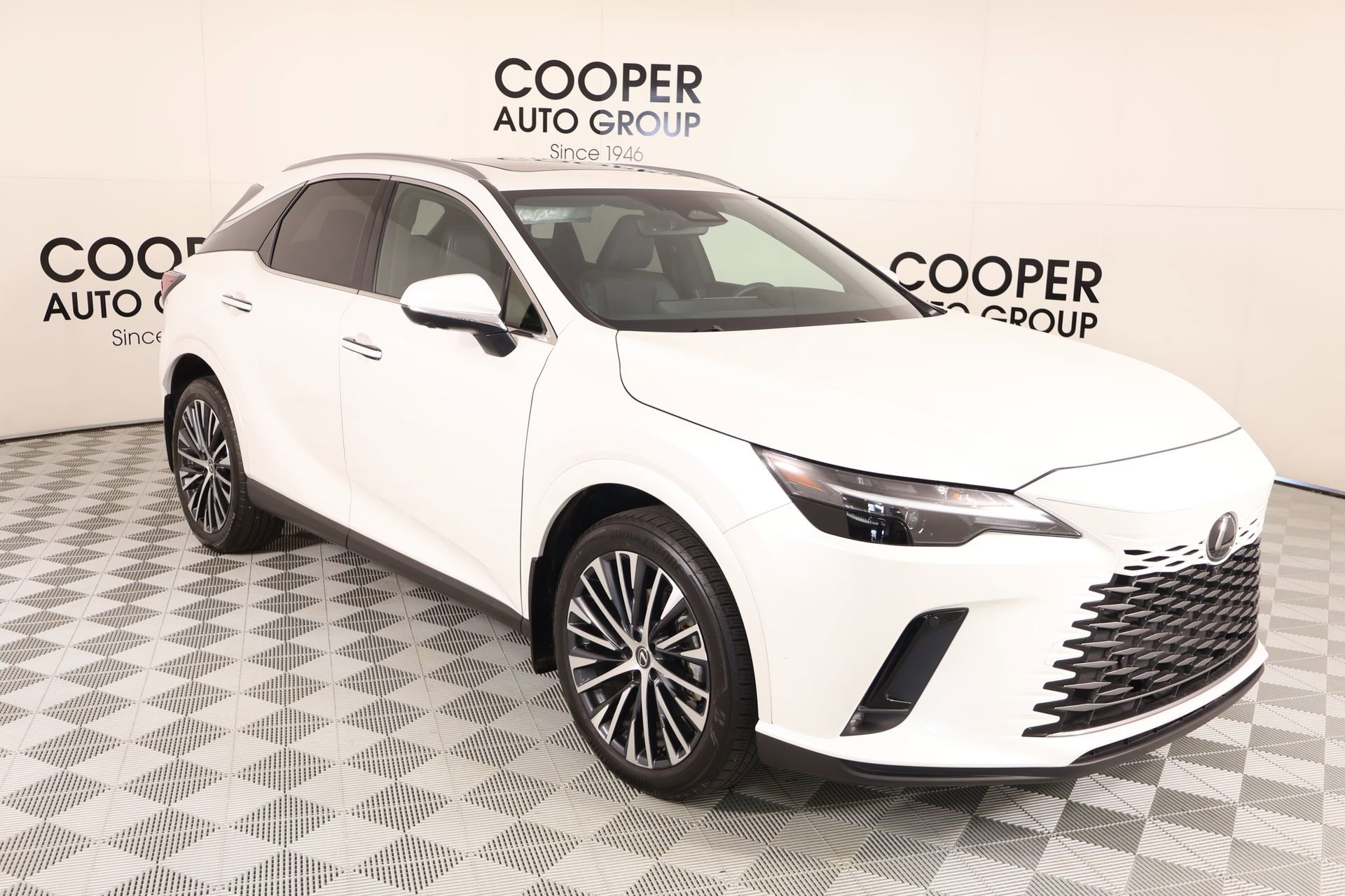Used 2023 Lexus RX 350 Premium Plus w/ Cold Area Package FWD image 1