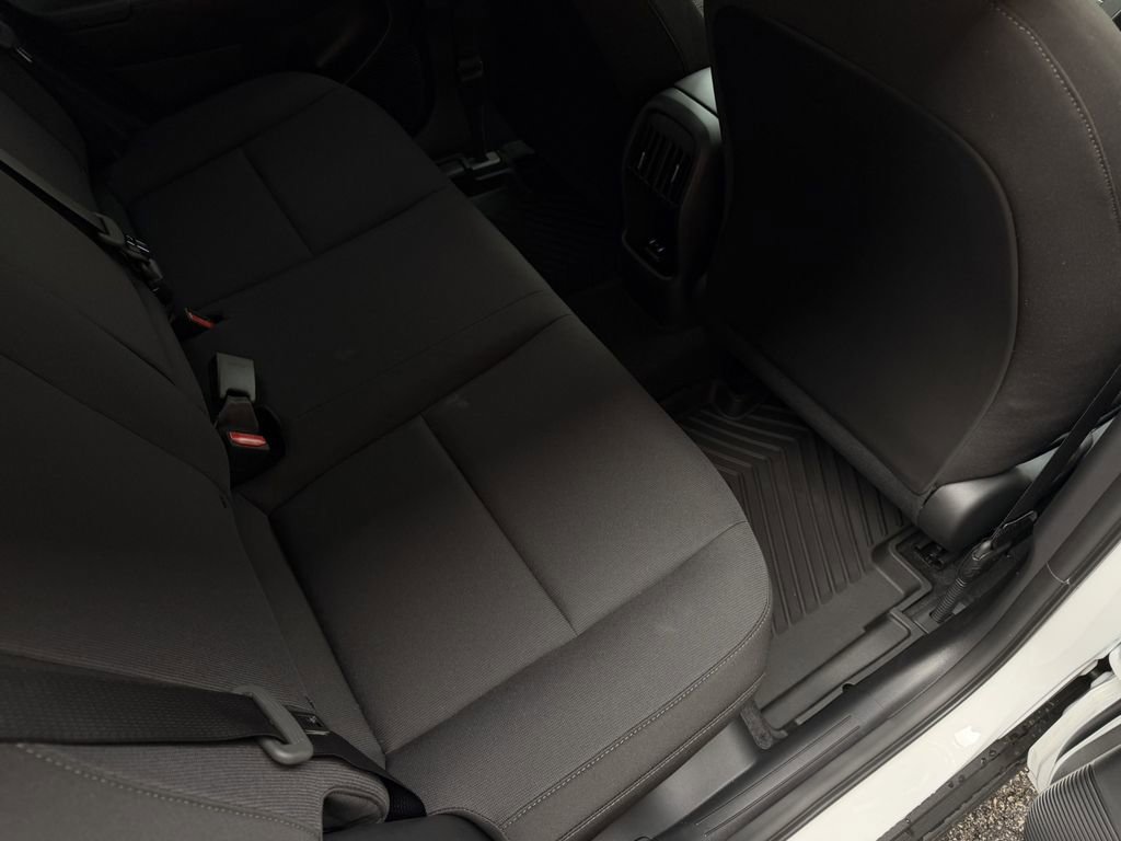 New 2026 Hyundai Kona SE image 22