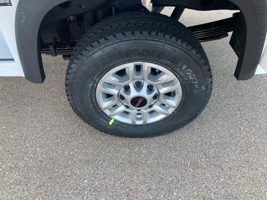 New 2026 GMC Sierra 2500 Pro w/ Convenience Package image 17