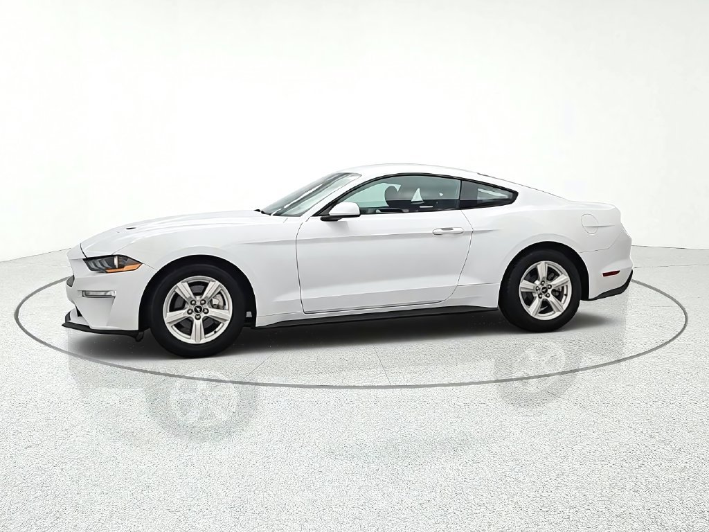 Used 2018 Ford Mustang Coupe RWD image 3