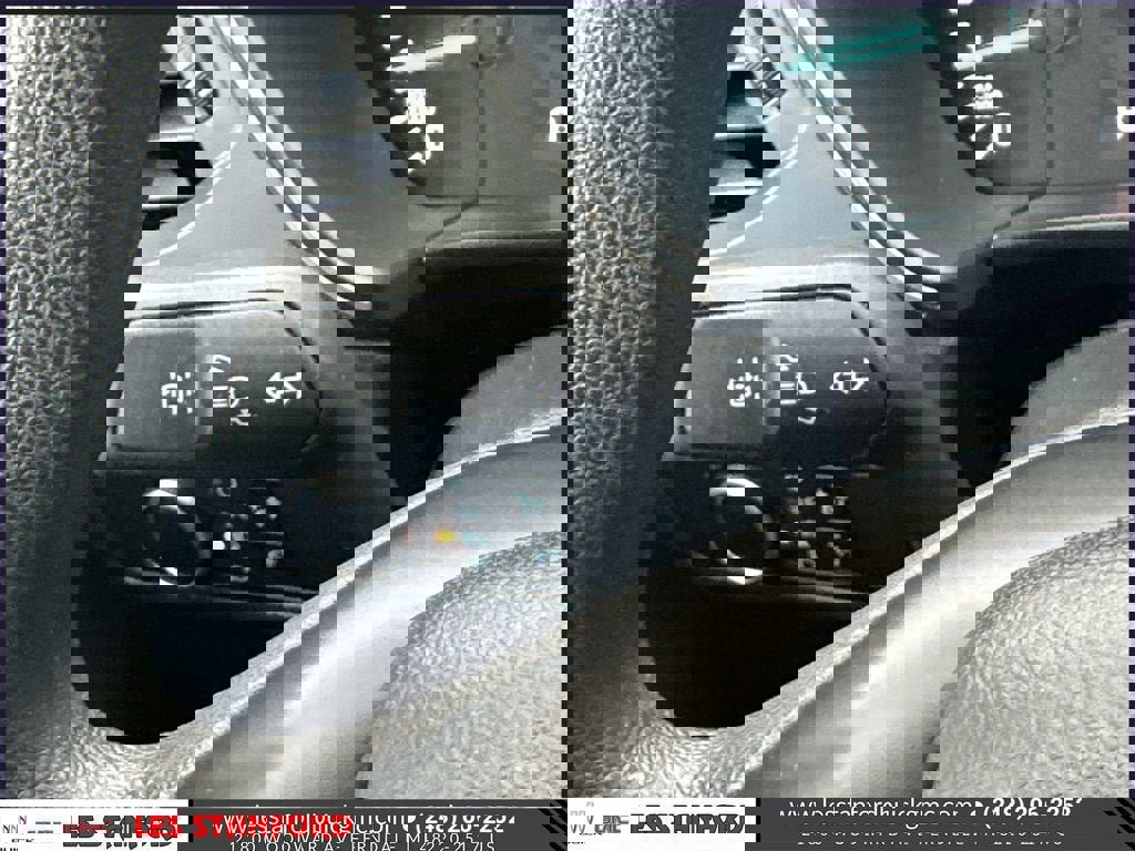 Used 2022 Ford Escape SE image 26