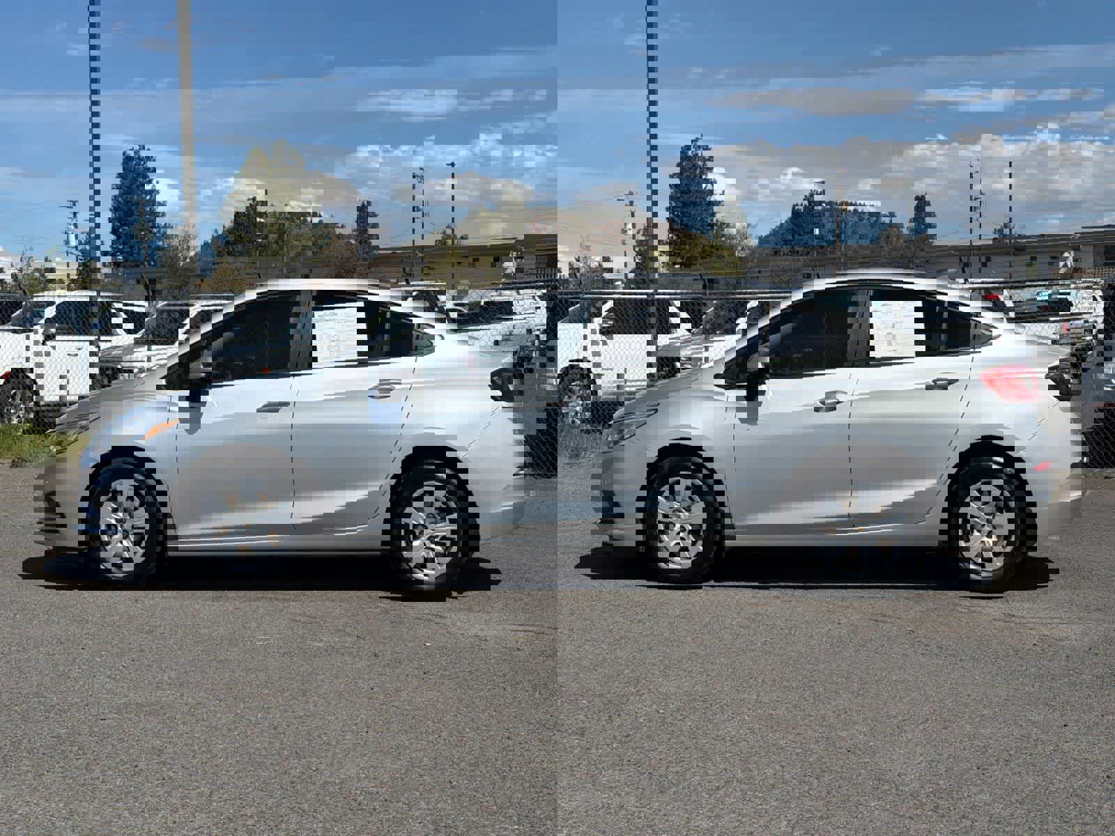 Used 2018 Chevrolet Cruze LS FWD image 5